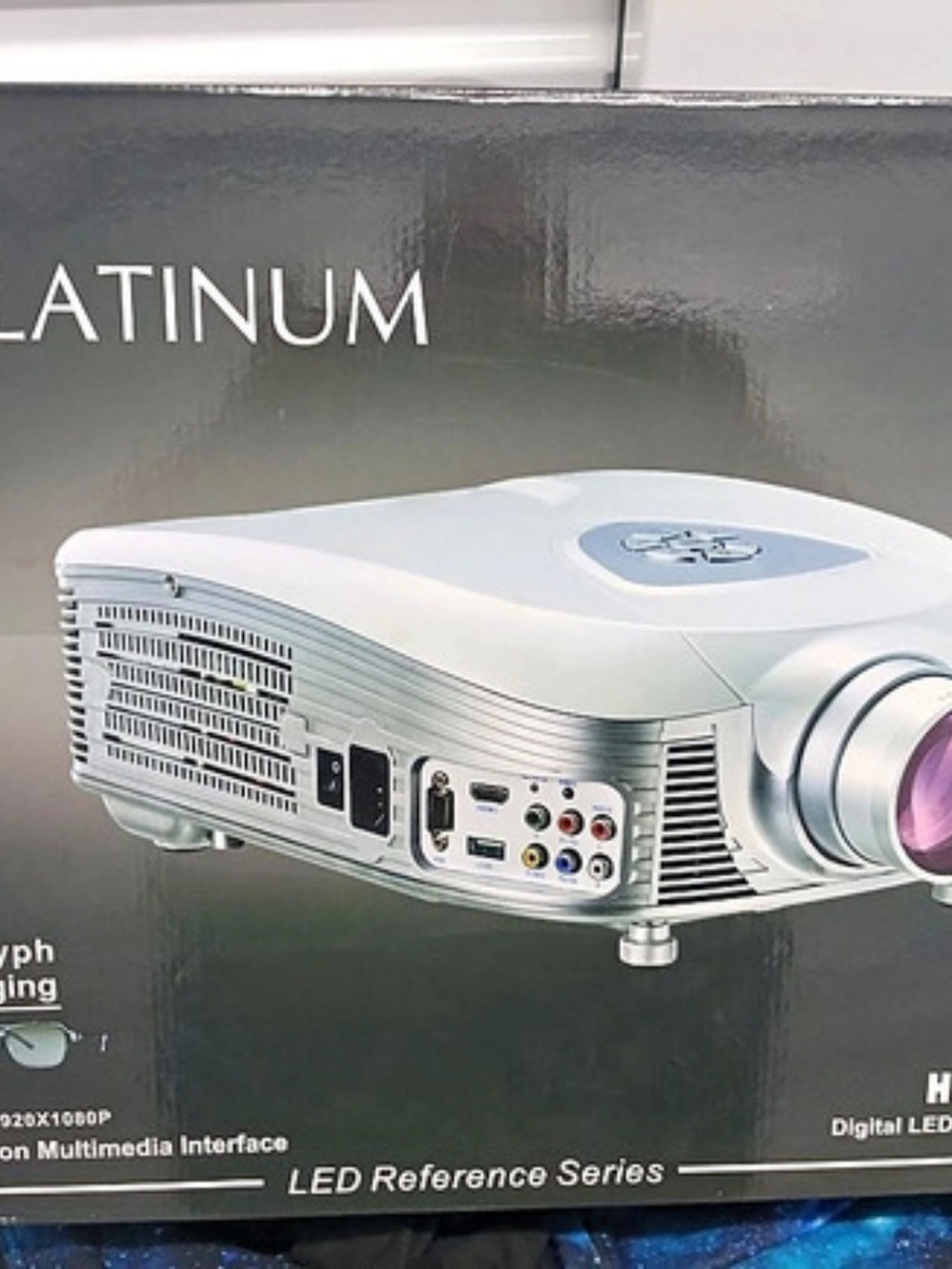 PLATINUM HD-18K LED 3D HD Projector